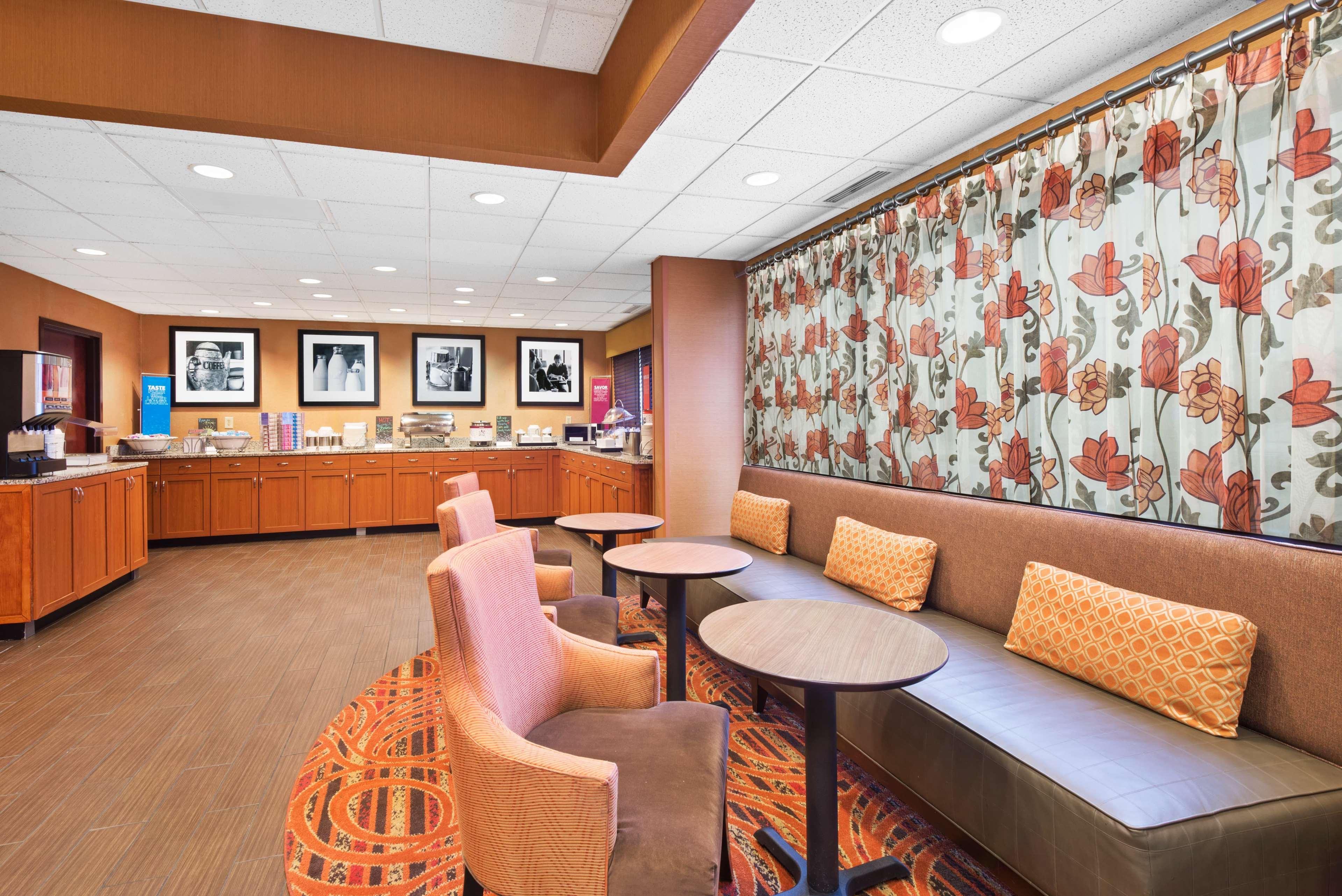 Hampton Inn Winfield Teays Valley Εξωτερικό φωτογραφία