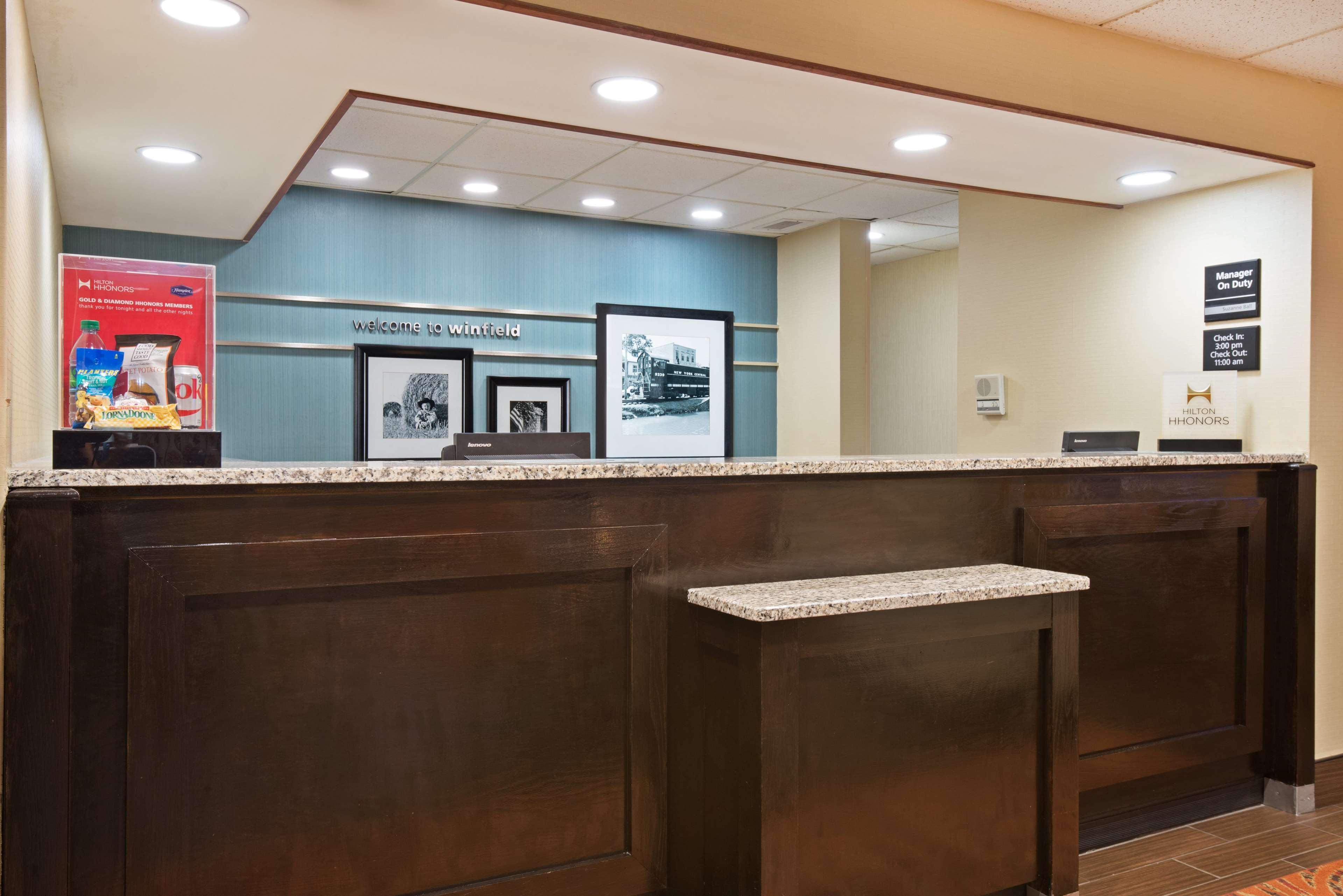Hampton Inn Winfield Teays Valley Εξωτερικό φωτογραφία